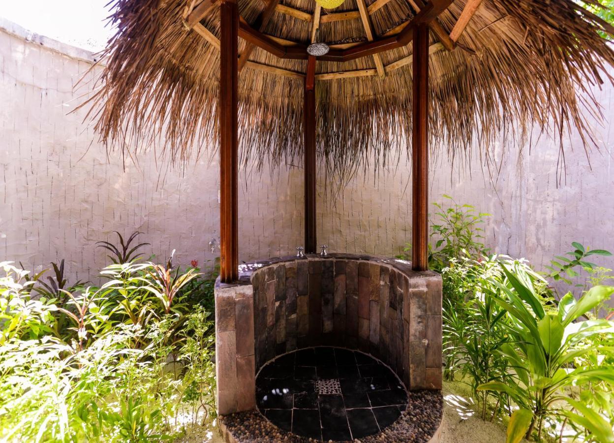 Medhufushi Island Resort Muli Exterior photo