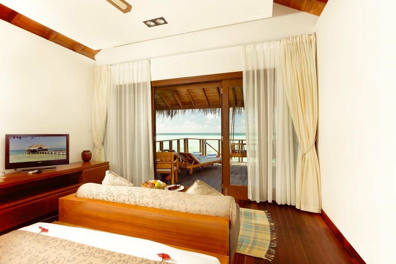 Medhufushi Island Resort Muli Exterior photo